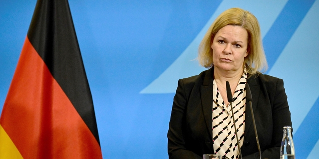 Saksan uusi sisäministeri haluaa Eurooppaan lisää turvapaikanhakijoita ja taakanjakoa