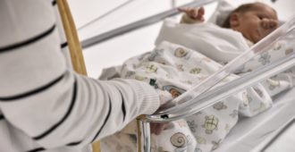 Synnytyssairaalaverkko säilyy ennallaan – ”Vahva signaali suomalaisille: nyt on oikea aika perustaa perhe”