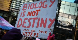 ”Sukupuoli on biologinen tosiasia” -julistuksen allekirjoittaminen johti 13 jäsenen erottamiseen Skotlannin vihreistä