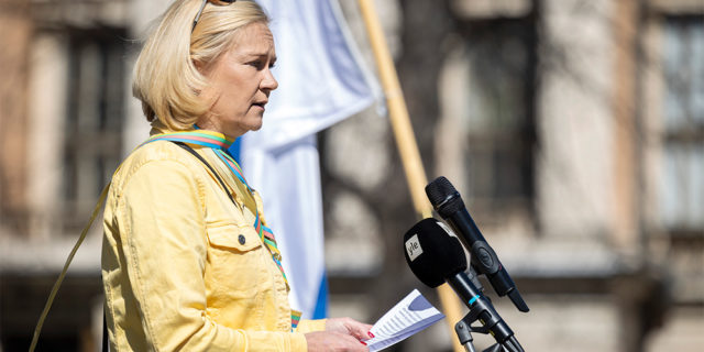 Mari Rantanen: yhden perussuomalaisen kansanedustajan ääliömäinen toiminta ei poista nuorisorikollisuutta, katujengiongelmaa, huumeongelmaa, väkivaltaongelmaa – PS jatkaa niiden hoitamista
